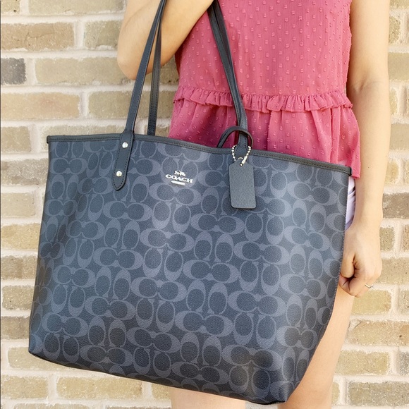 Coach dark blue signature reversible tote - Picture 3 of 3